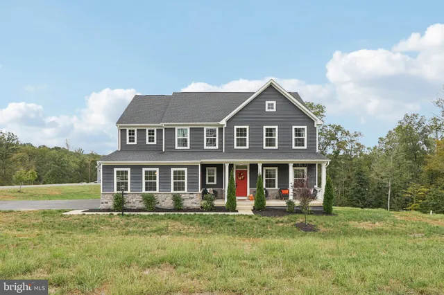 $800,000 | 1 Granville Drive, Fredericksburg, VA 22405