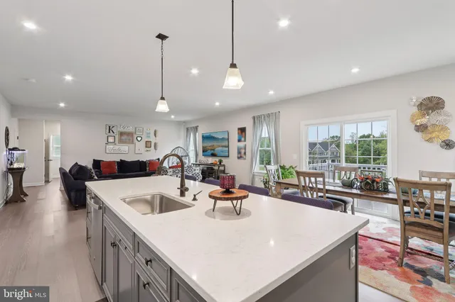 $800,000 | 1 Granville Drive, Fredericksburg, VA 22405