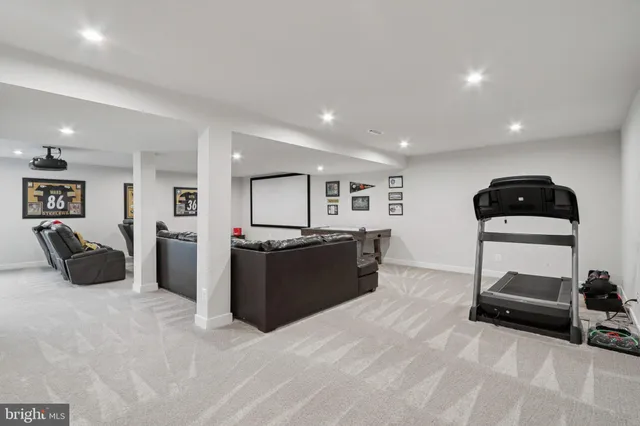 $800,000 | 1 Granville Drive, Fredericksburg, VA 22405