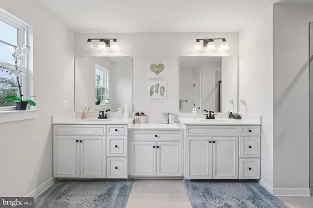 $800,000 | 1 Granville Drive, Fredericksburg, VA 22405