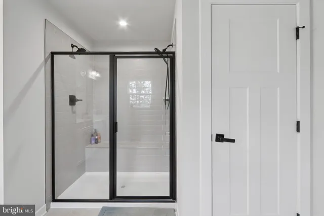 $800,000 | 1 Granville Drive, Fredericksburg, VA 22405