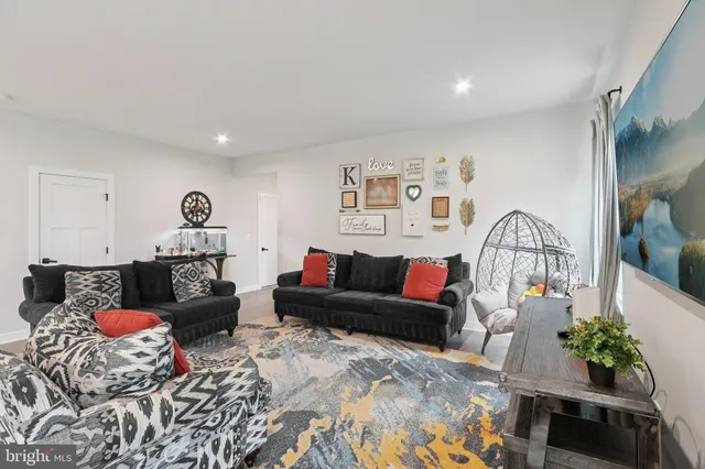 $800,000 | 1 Granville Drive, Fredericksburg, VA 22405