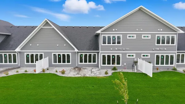 $872,900 | 5784 31st Street South, Fargo, ND 58104