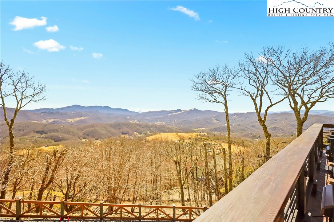 201 Fox Run Road Banner Elk, NC 28604 - Photo 5 of 48 Gallery Image 5