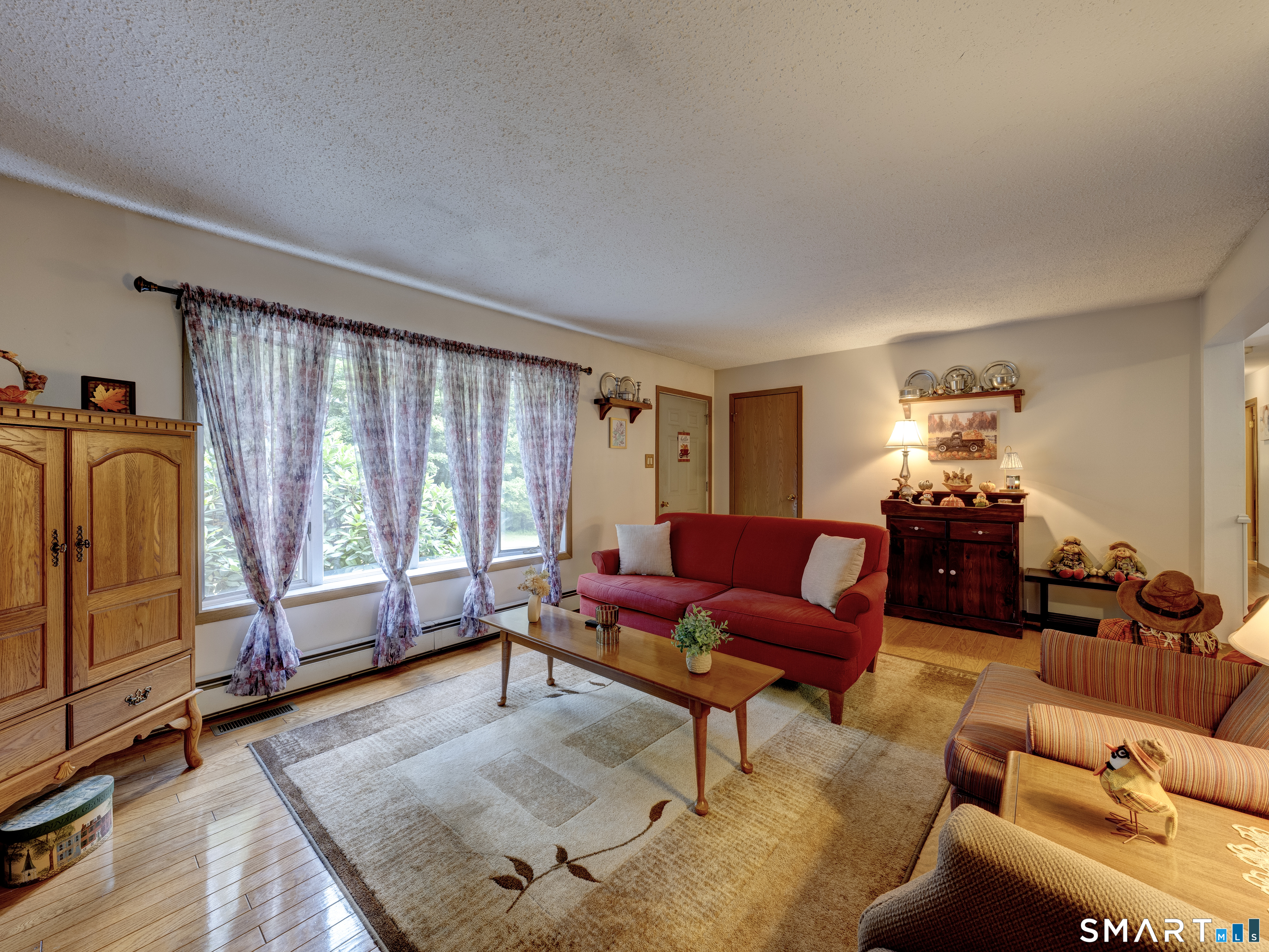 83 Old Mt Tom Road Litchfield, CT 06750 - Photo 4 of 33 Gallery Image 4