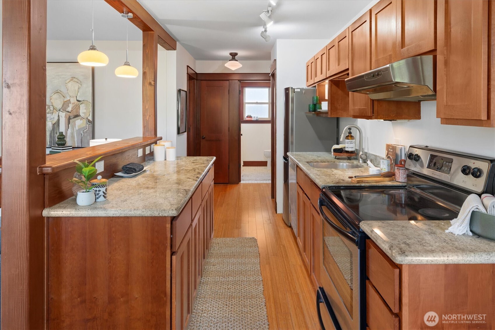 461 North 45th Street, Unit 6 Seattle, WA 98103 - Photo 4 of 16 Gallery Image 4