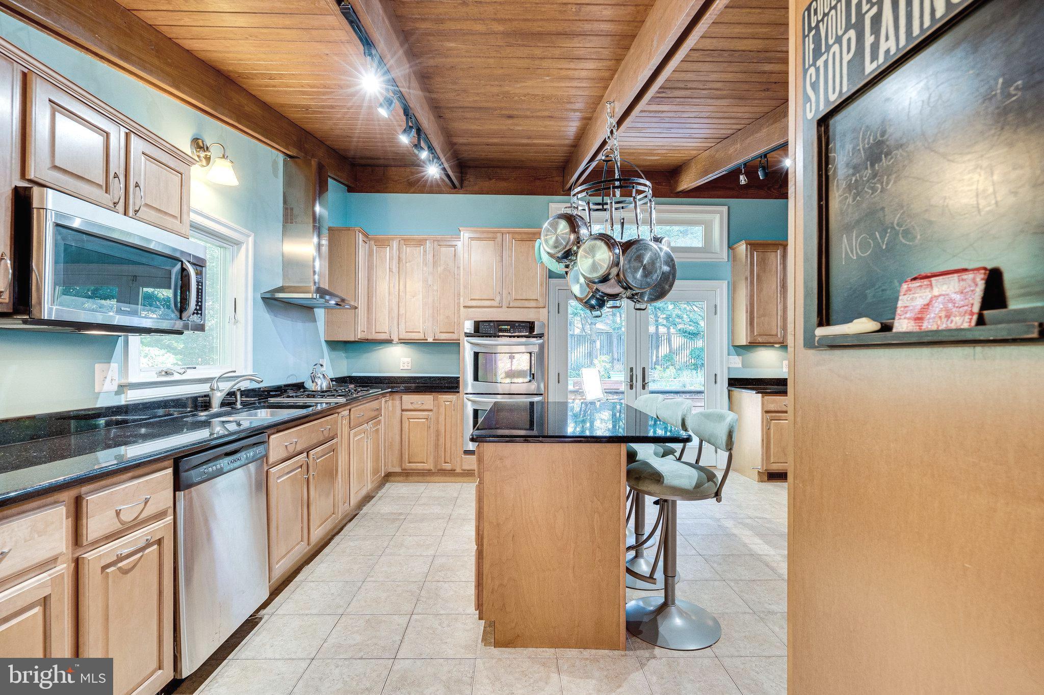 2925 Pine Spring Road Falls Church, VA 22042 - Photo 16 of 67 Kitchen