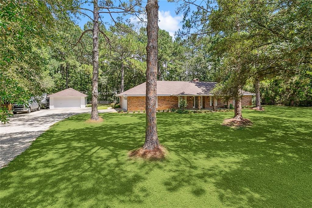 130 Reiher Road Mandeville, LA 70471 - Photo 2 of 32 Gallery Image 2