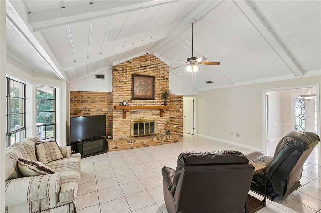 130 Reiher Road Mandeville, LA 70471 - Photo 10 of 32 Gallery Image 10