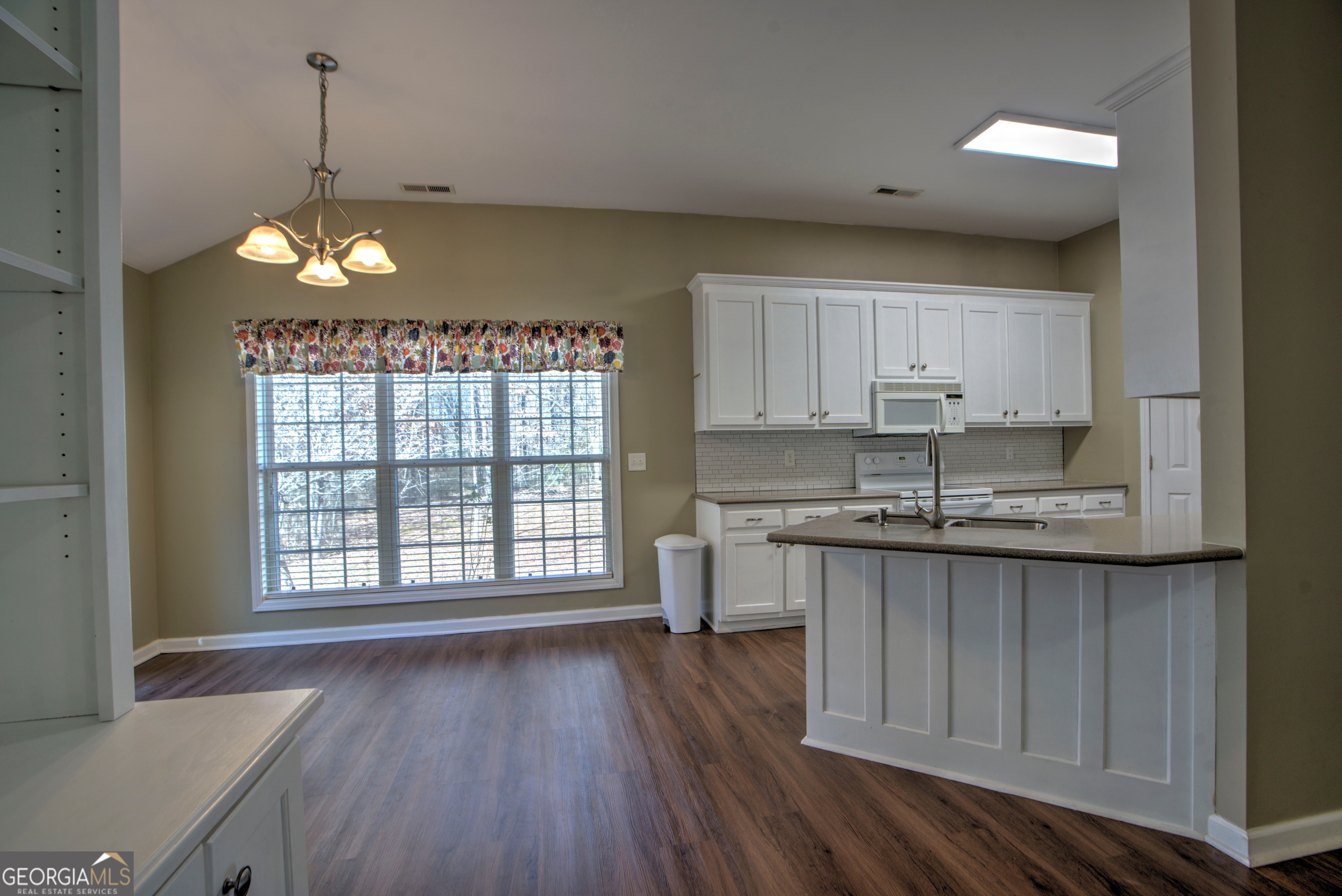 27 Treehouse Trail Northeast Rome, GA 30165 - Photo 5 of 24