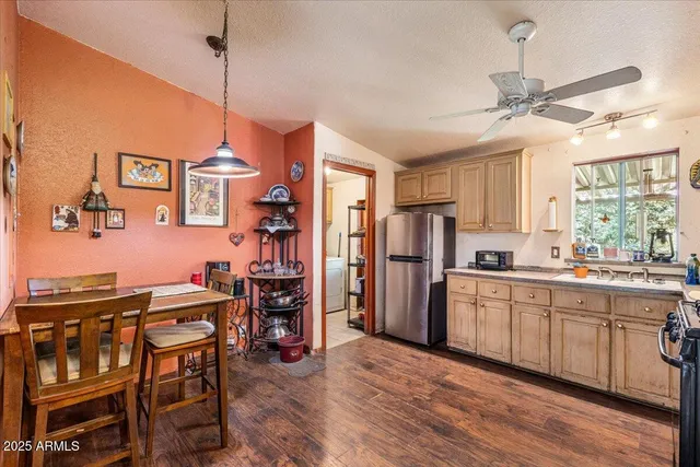 $244,500 | 2412 South Joyce Lane, Pinetop, AZ 85935