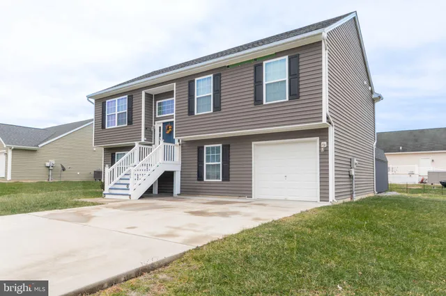 $360,000 | 285 Wren Street North, Martinsburg, WV 25405