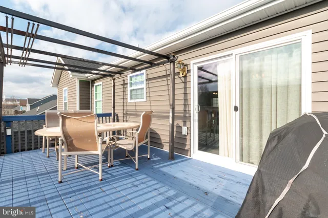 $360,000 | 285 Wren Street North, Martinsburg, WV 25405