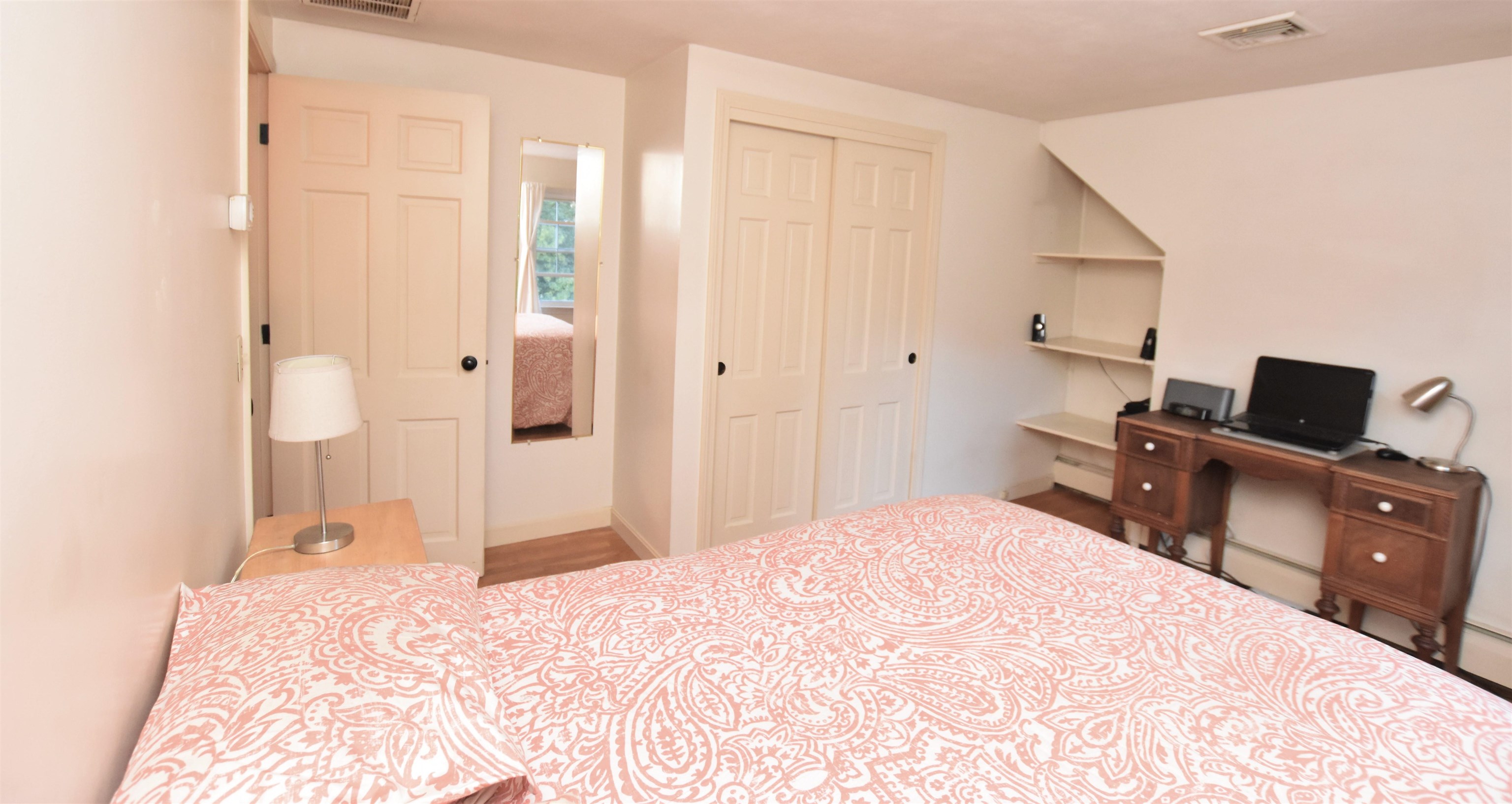 4 Robin Glen Road Stratham, NH 03885 - Photo 15 of 23
