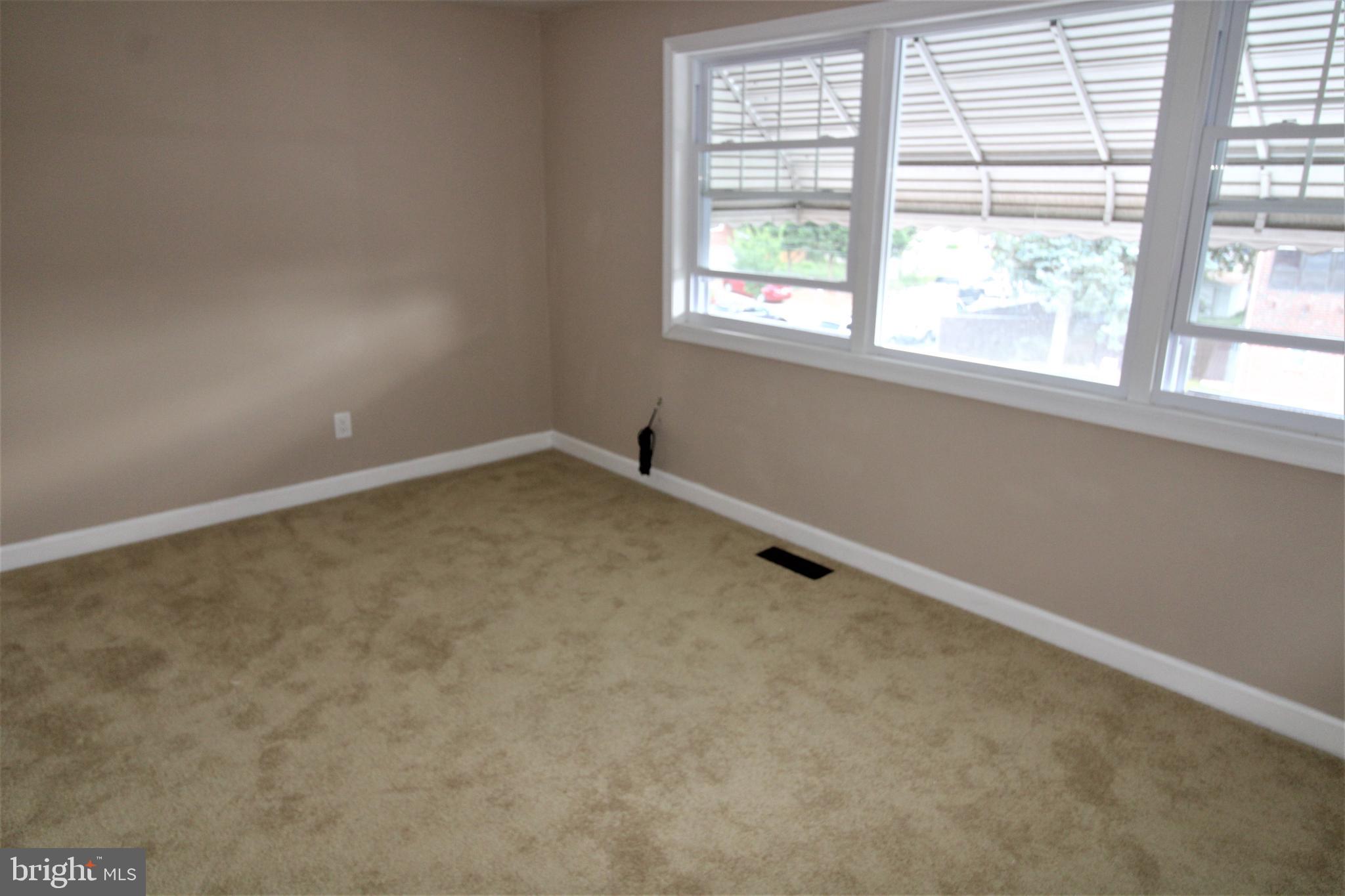12132 Sweet Briar Road Philadelphia, PA 19154 - Photo 18 of 30 Gallery Image 18