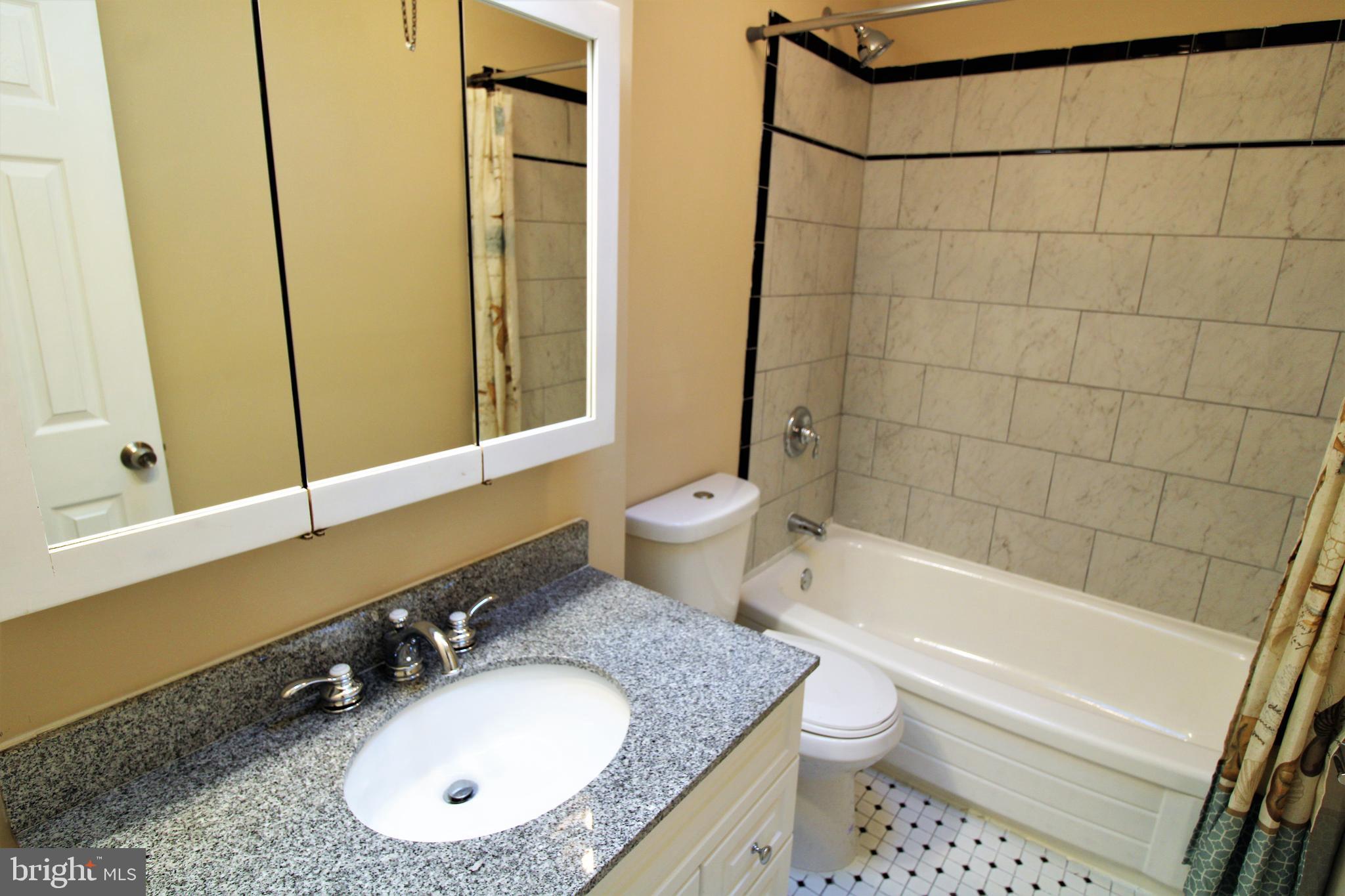 12132 Sweet Briar Road Philadelphia, PA 19154 - Photo 19 of 30 Gallery Image 19