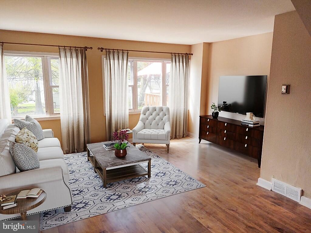 12132 Sweet Briar Road Philadelphia, PA 19154 - Photo 9 of 30 Gallery Image 9