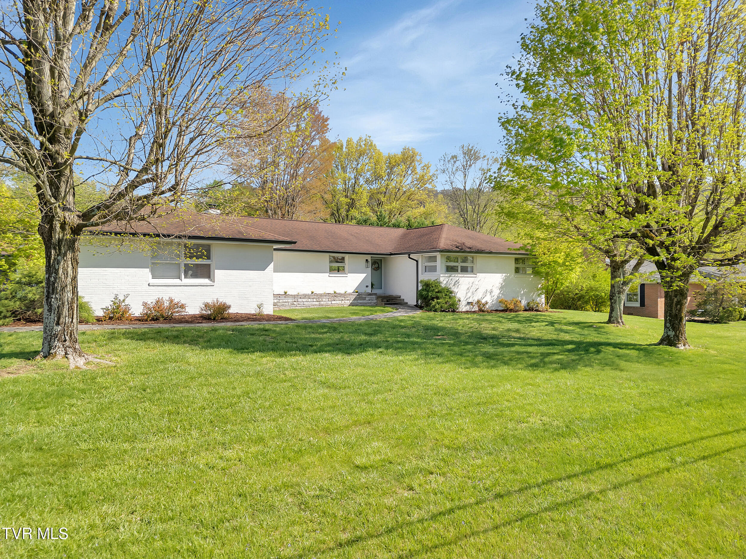 617 Ridgefields Road Kingsport, TN 37660 - Photo 3 of 53 4_07