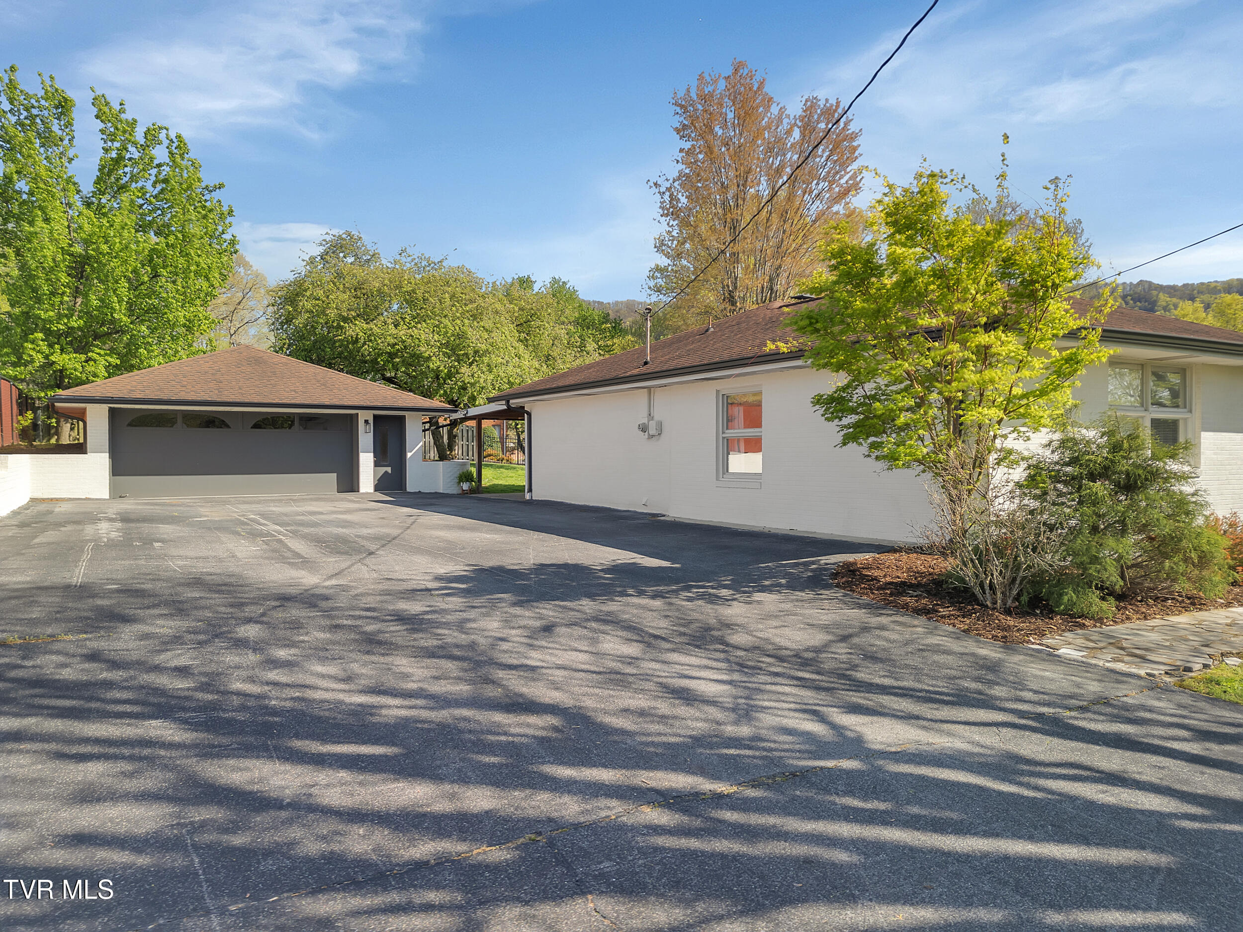 617 Ridgefields Road Kingsport, TN 37660 - Photo 4 of 53 8_10