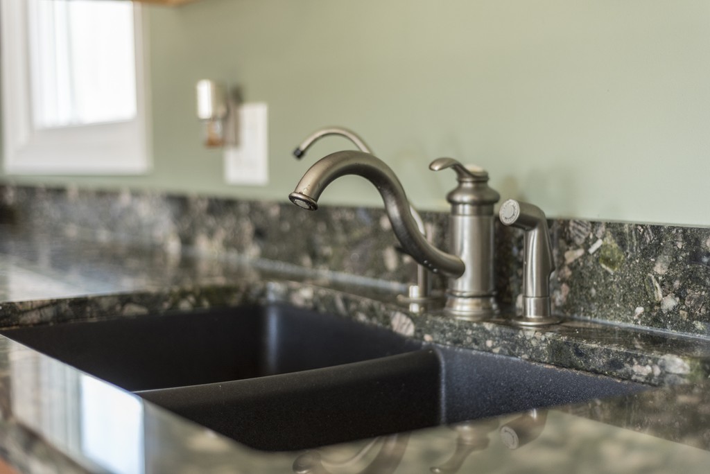 9 Roland Road Peabody, MA 01960 - Photo 9 of 22 Gallery Image 9