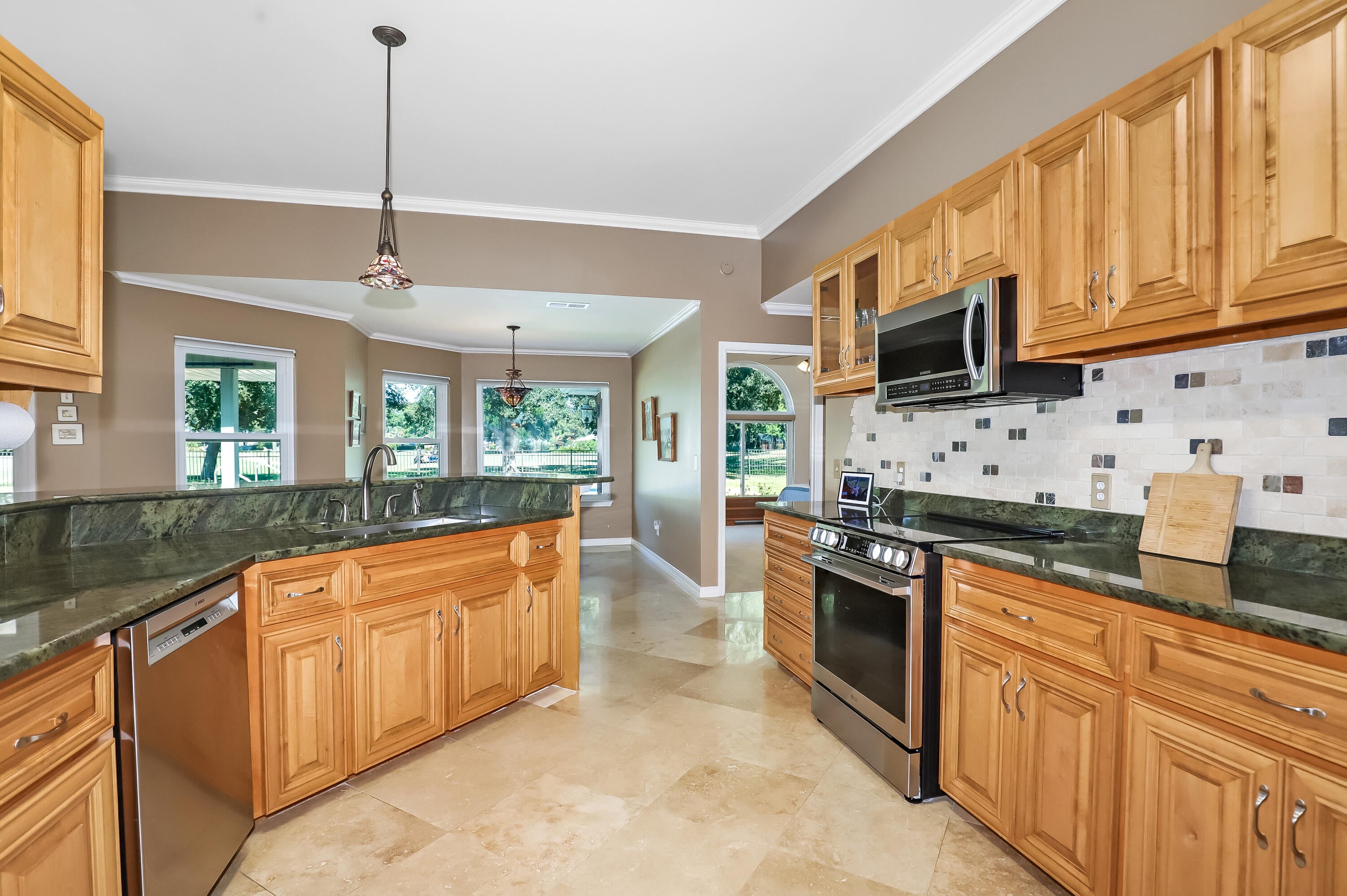 3742 Bengal Road Gulf Breeze, FL 32563 - Photo 10 of 60 Gallery Image 10