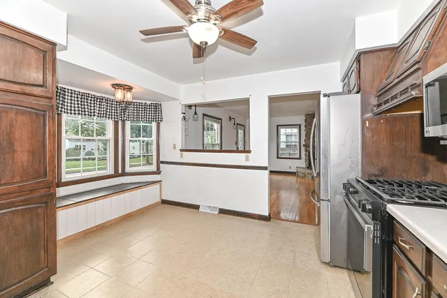 $300,000 | 2421 South 65th Street, West Allis, WI 53219