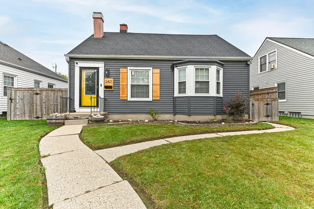 $300,000 | 2421 South 65th Street, West Allis, WI 53219