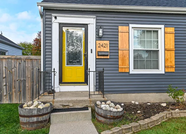 $300,000 | 2421 South 65th Street, West Allis, WI 53219