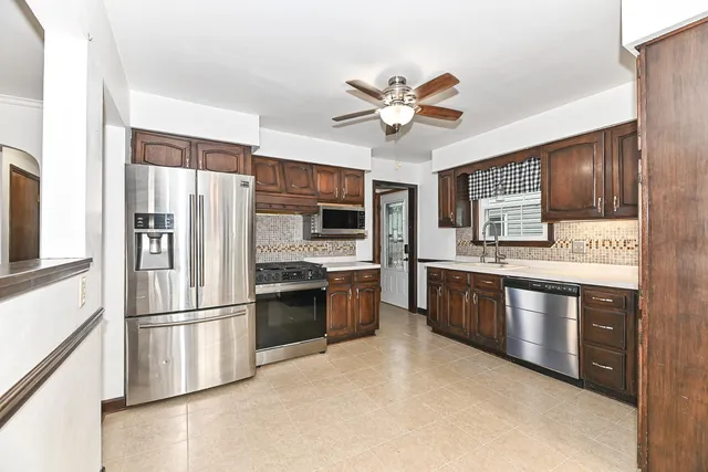 $300,000 | 2421 South 65th Street, West Allis, WI 53219