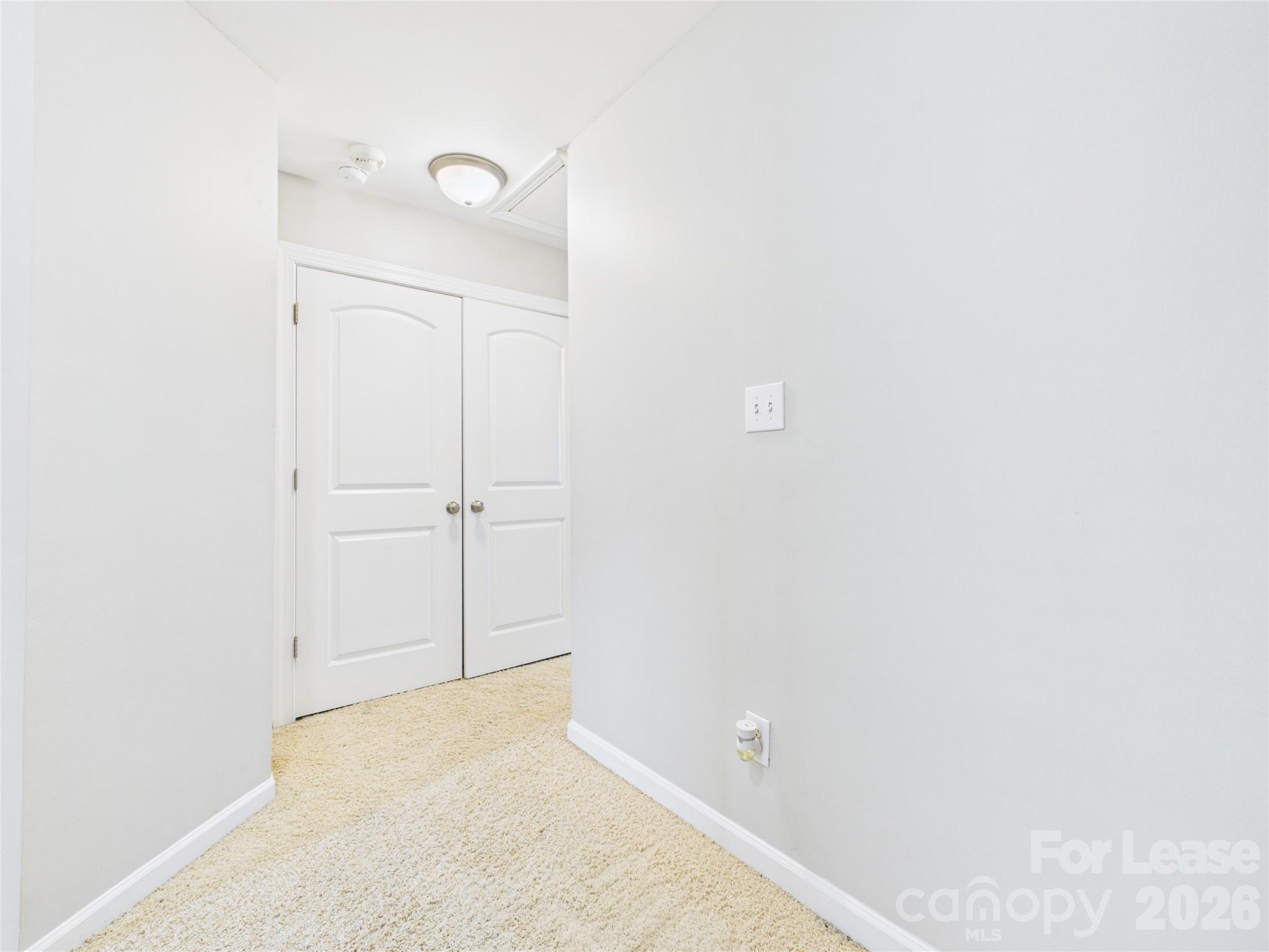 5690 Stafford Road Charlotte, NC 28215 - Photo 18 of 25 a view of a livingroom with an empty space