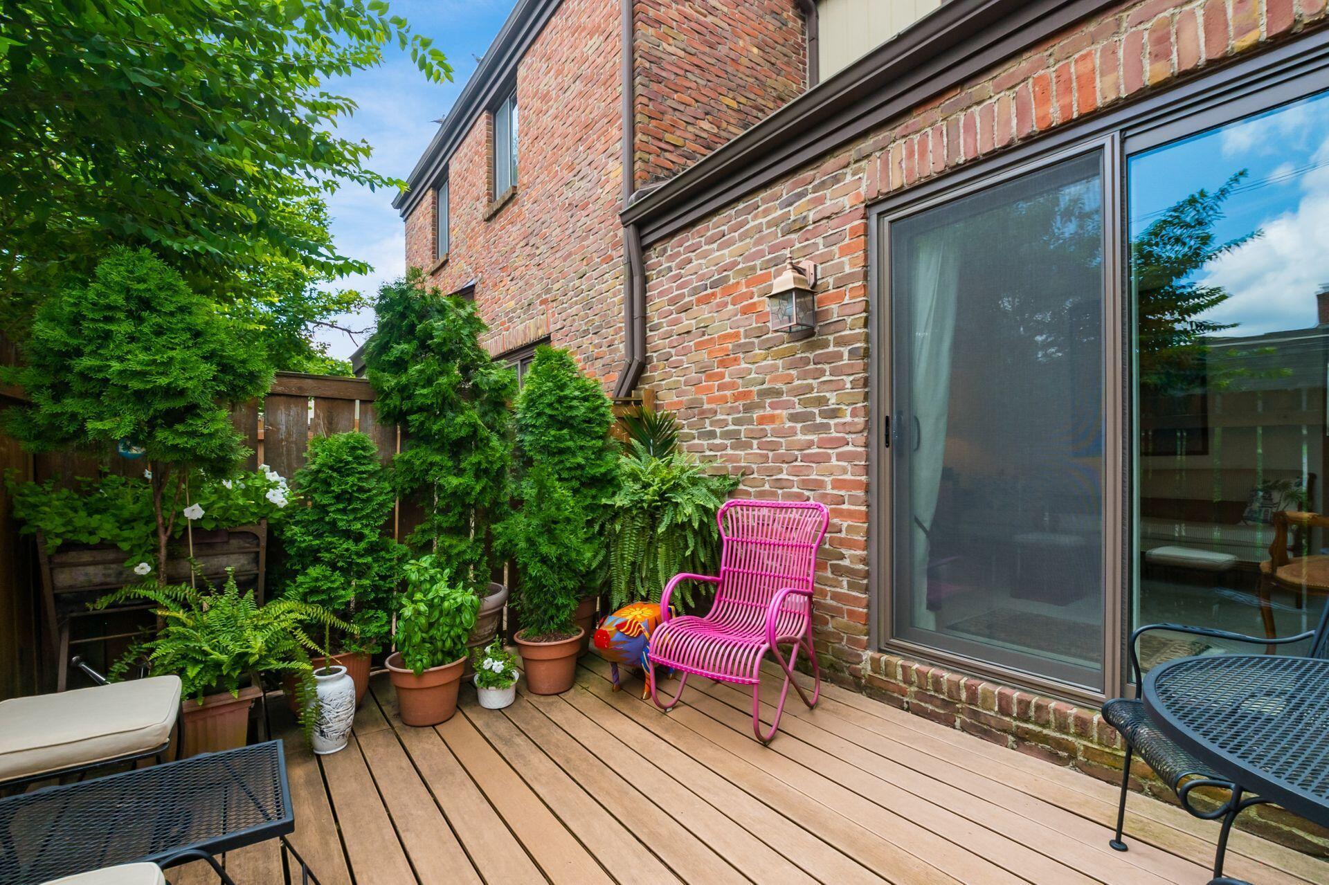 1862 Fishinger Road, Unit 3 Columbus, OH 43221 - Photo 26 of 30 deck