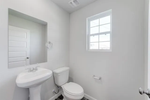 $194,990 | 1951 Crawford Street, Graham, TX 76450