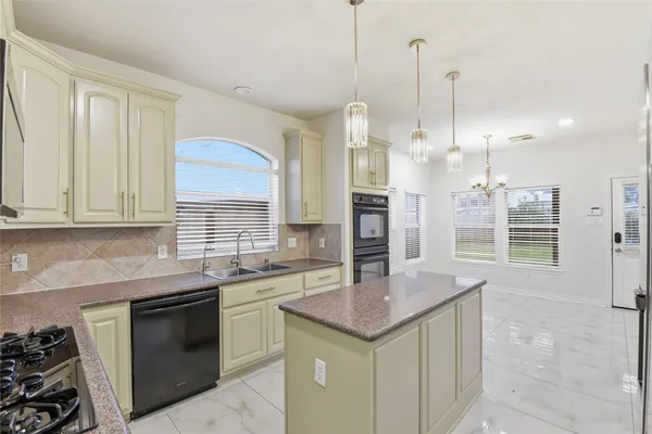 $3,150 | 6507 Hill Haven Court, Spring, TX 77379