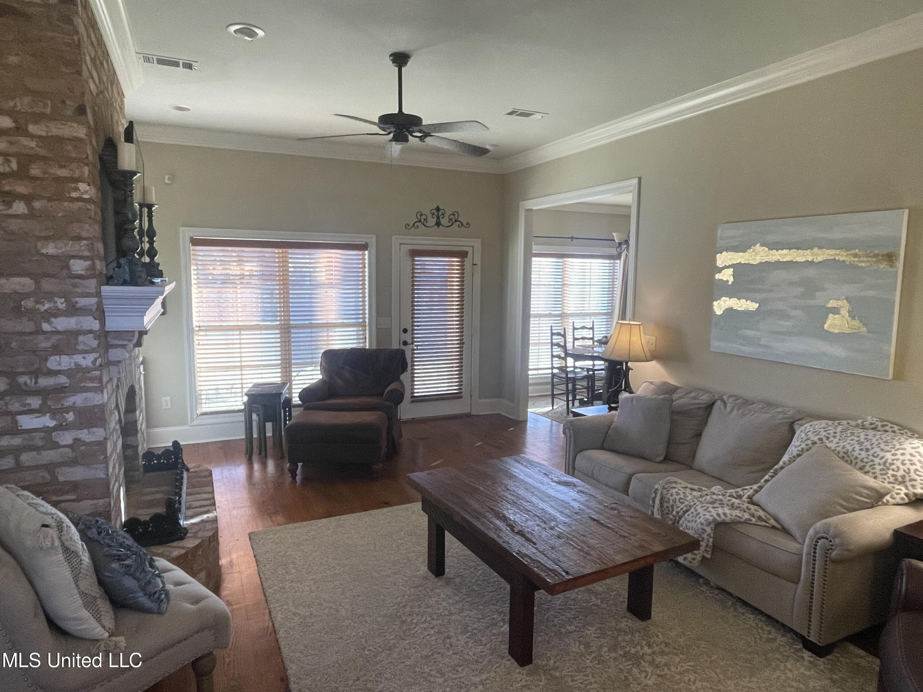 107 Cannon Run Canton, MS 39046 - Photo 6 of 38 IMG_4645