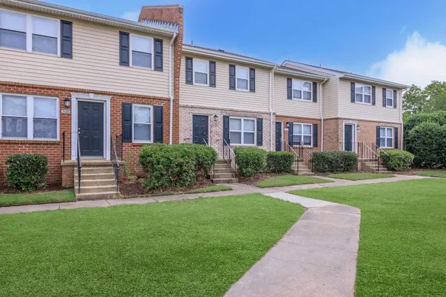 $1,010 | 3218 Green Lakes Drive, Virginia Beach, VA 23452