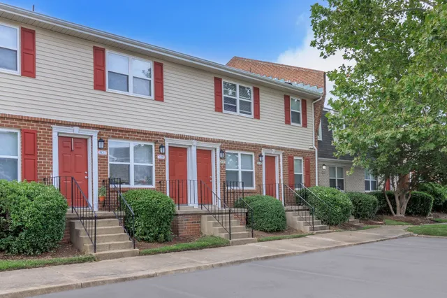 $1,010 | 3218 Green Lakes Drive, Virginia Beach, VA 23452