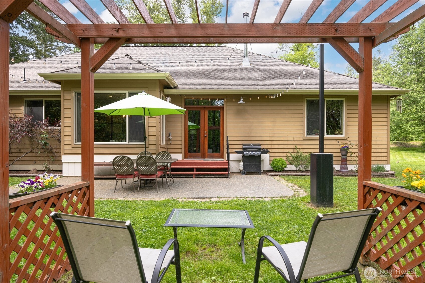 2139 H Street Road Blaine, WA 98230 - Photo 30 of 40