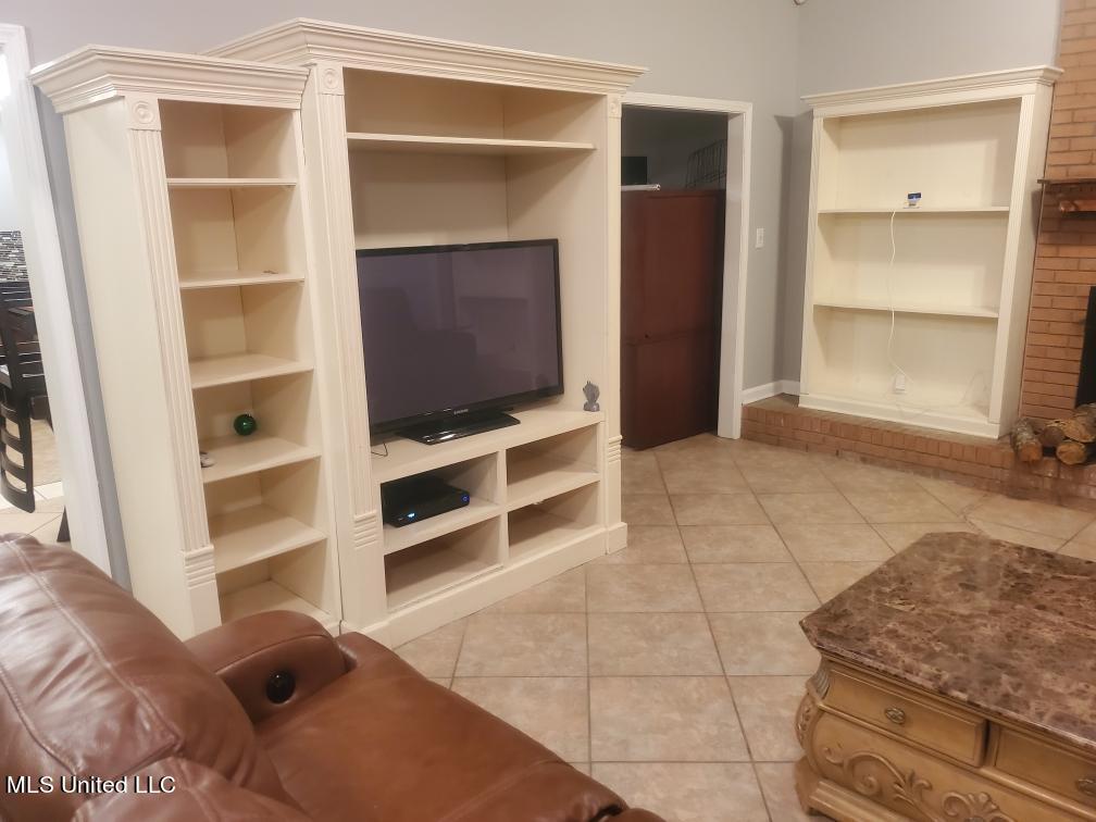 1537 Taska Road Red Banks, MS 38661 - Photo 4 of 14 Great Room