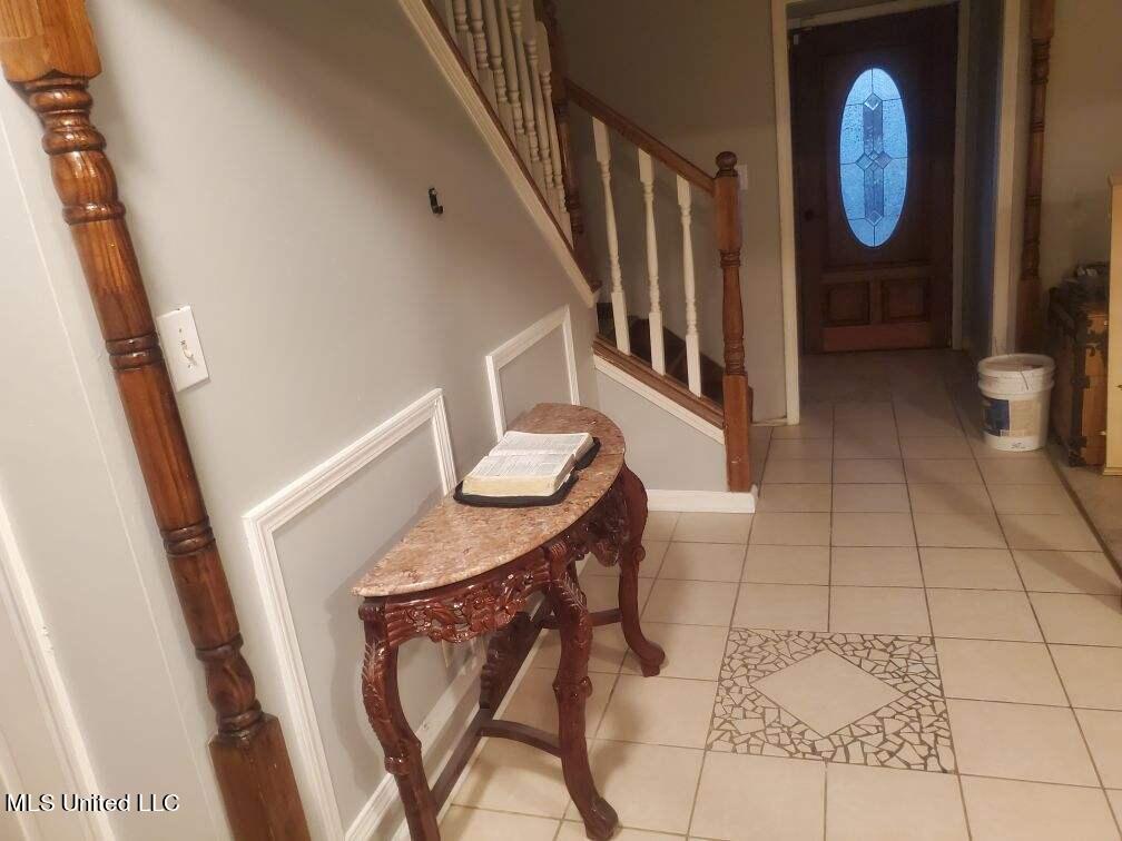 1537 Taska Road Red Banks, MS 38661 - Photo 7 of 14 Entry