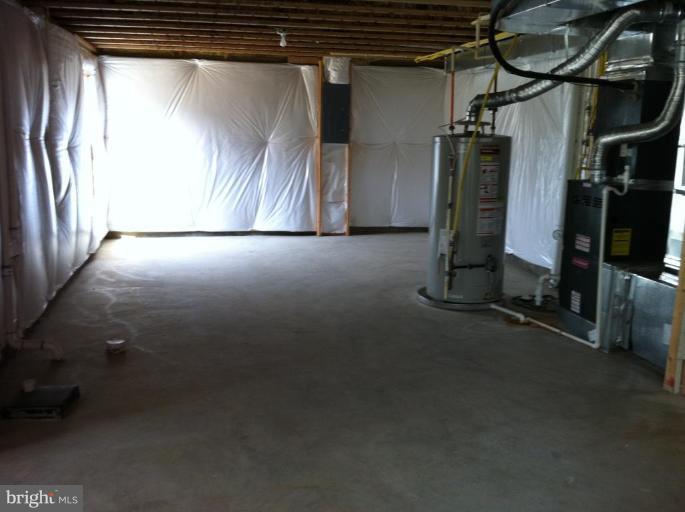 4279 Meyers Road Triangle, VA 22172 - Photo 13 of 24 a view of a room with gym equipment