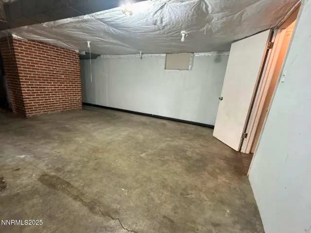 $2,985 | 320 West Plumb Lane, Reno, NV 89509