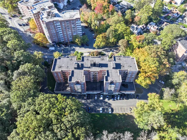 $599,000 | 1133 Midland Avenue, Unit 6F, Bronxville, NY 10708