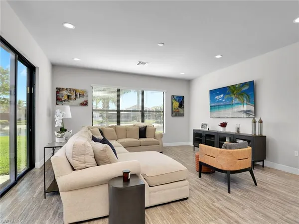 $6,500 | 4478 Kensington Circle, Naples, FL 34119