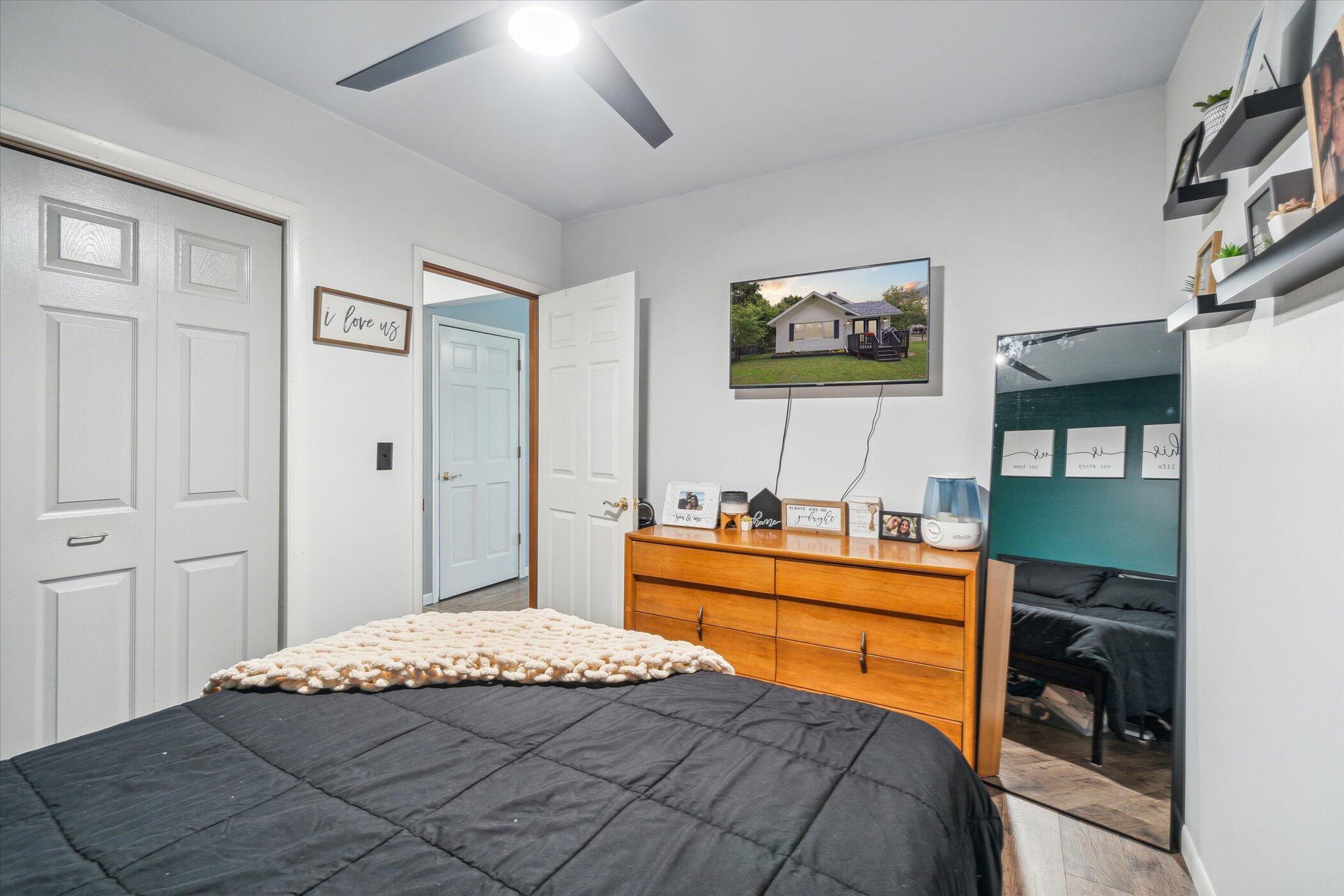 Undisclosed Address Jackson, MI 49203 - Photo 21 of 37 41-238-Wright-St-Jackson-MI-49203-Window