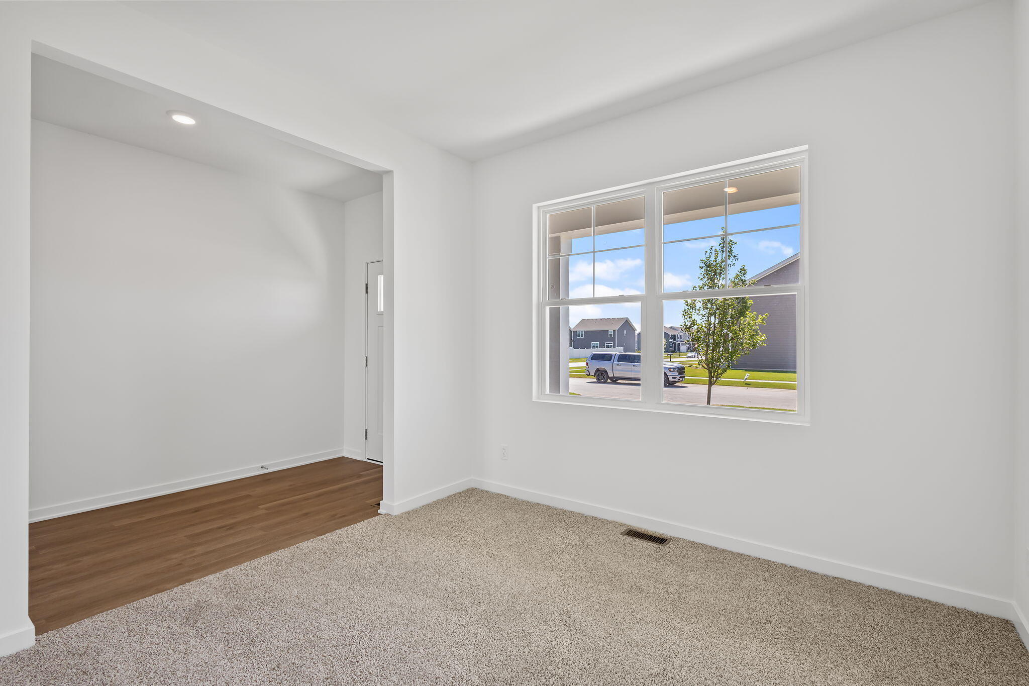 7734 West 107th Place Crown Point, IN 46307 - Photo 11 of 60 2048x1365