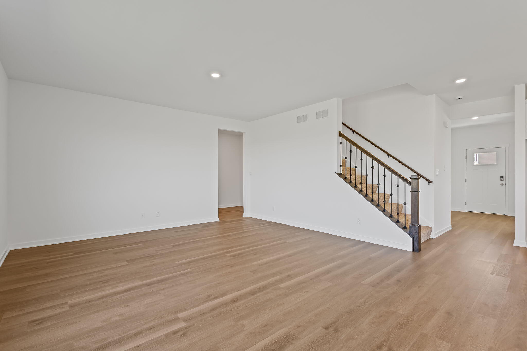 7734 West 107th Place Crown Point, IN 46307 - Photo 5 of 60 2048x1365