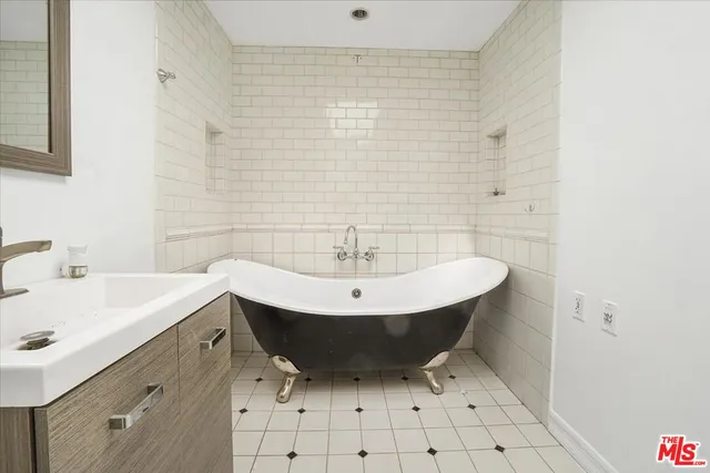 a close view of washer and dryer