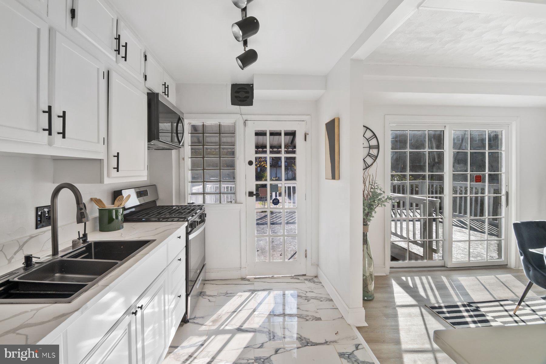 1647 Northwick Road Baltimore, MD 21218 - Photo 13 of 35