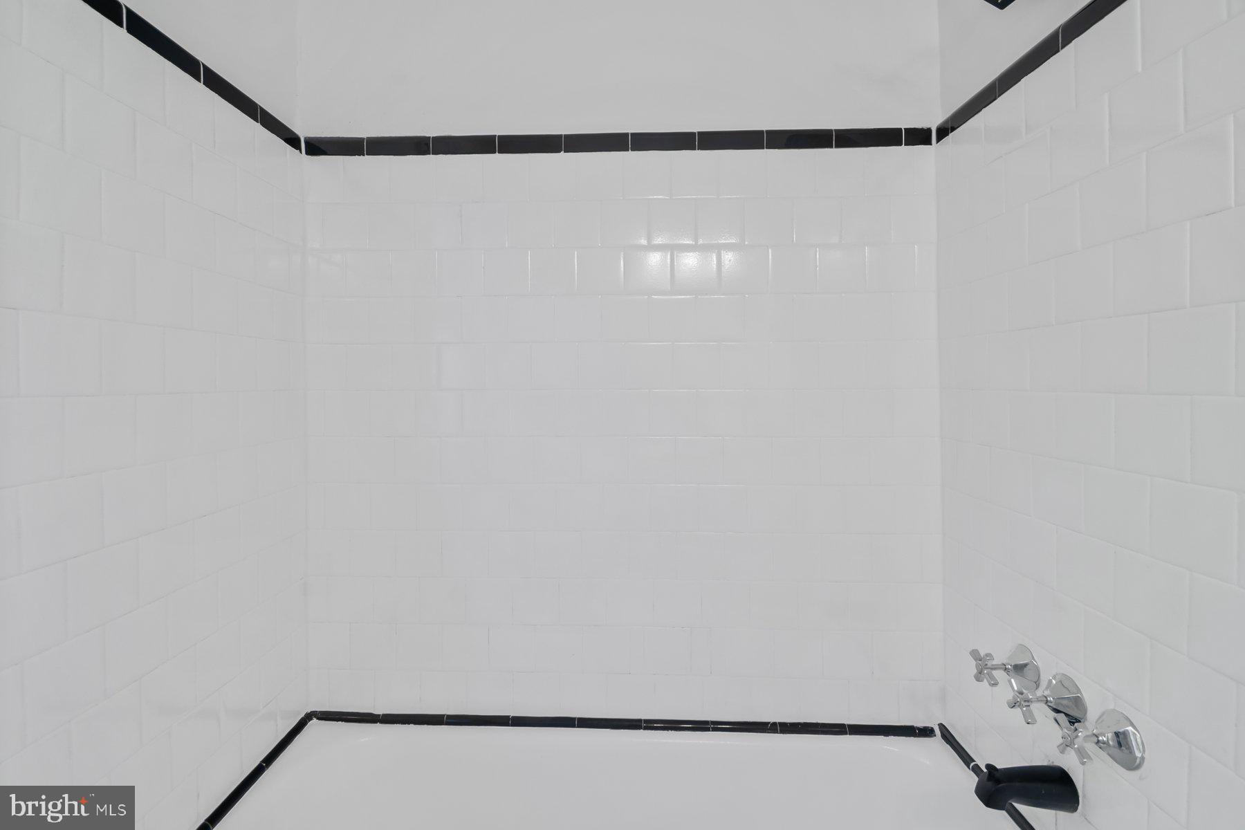 1647 Northwick Road Baltimore, MD 21218 - Photo 19 of 35