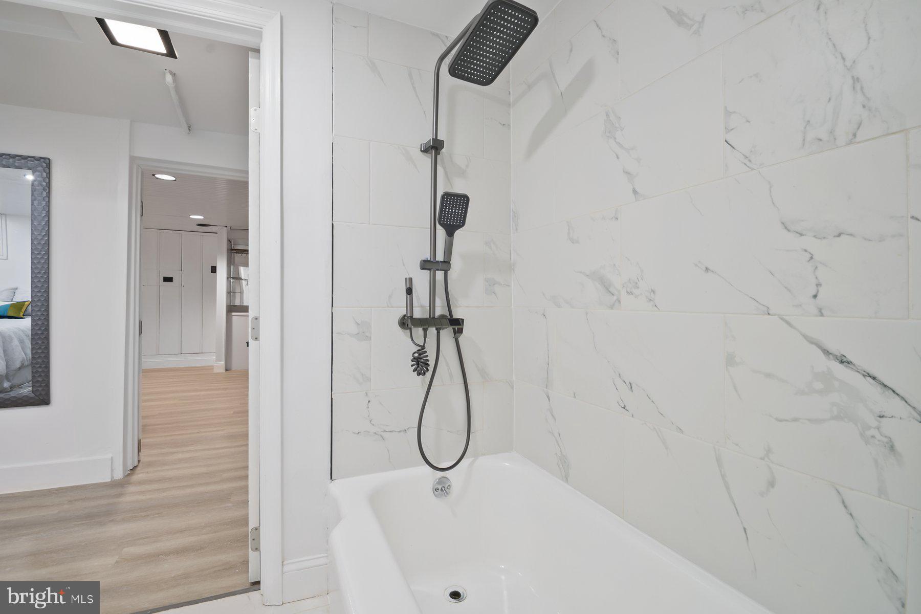 1647 Northwick Road Baltimore, MD 21218 - Photo 27 of 35